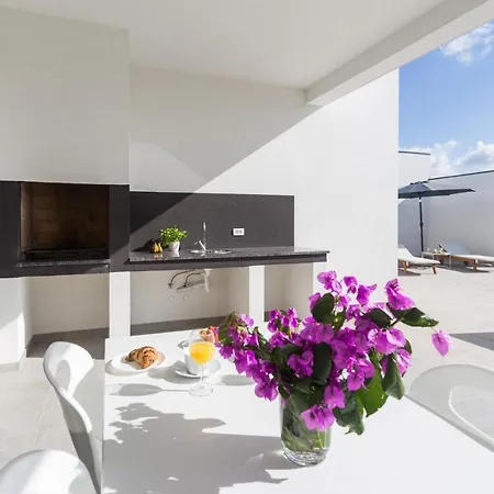 Vila Mateo Villa *